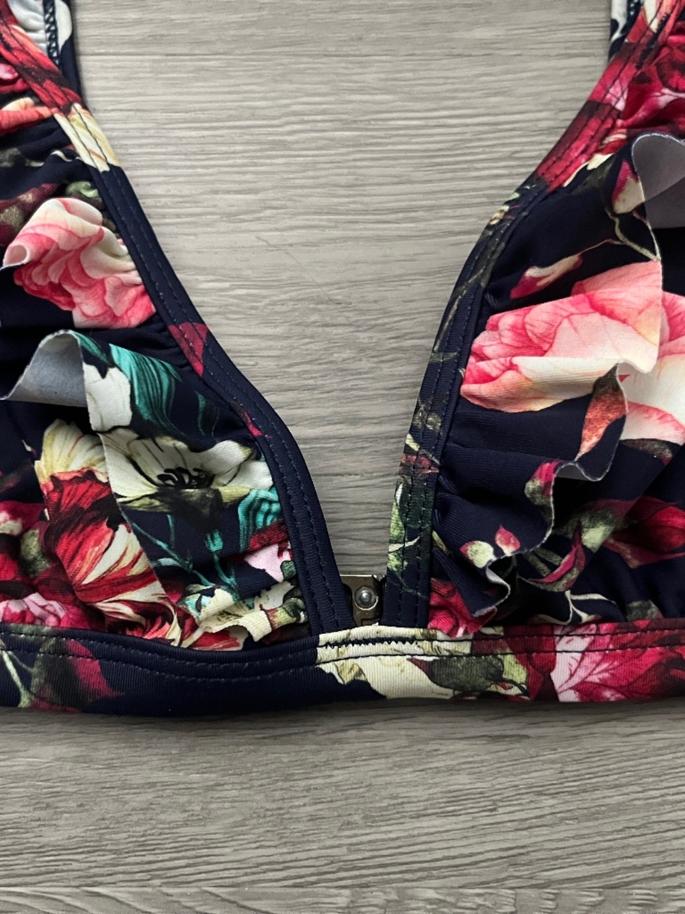 Cupshe Women's Ruffled OTS Floral Print Bikini Top, Navy Blue Size M - Picture 5 of 14